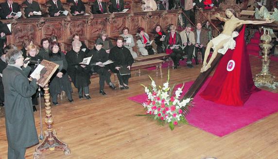 Poeta ante la Cruz 2009